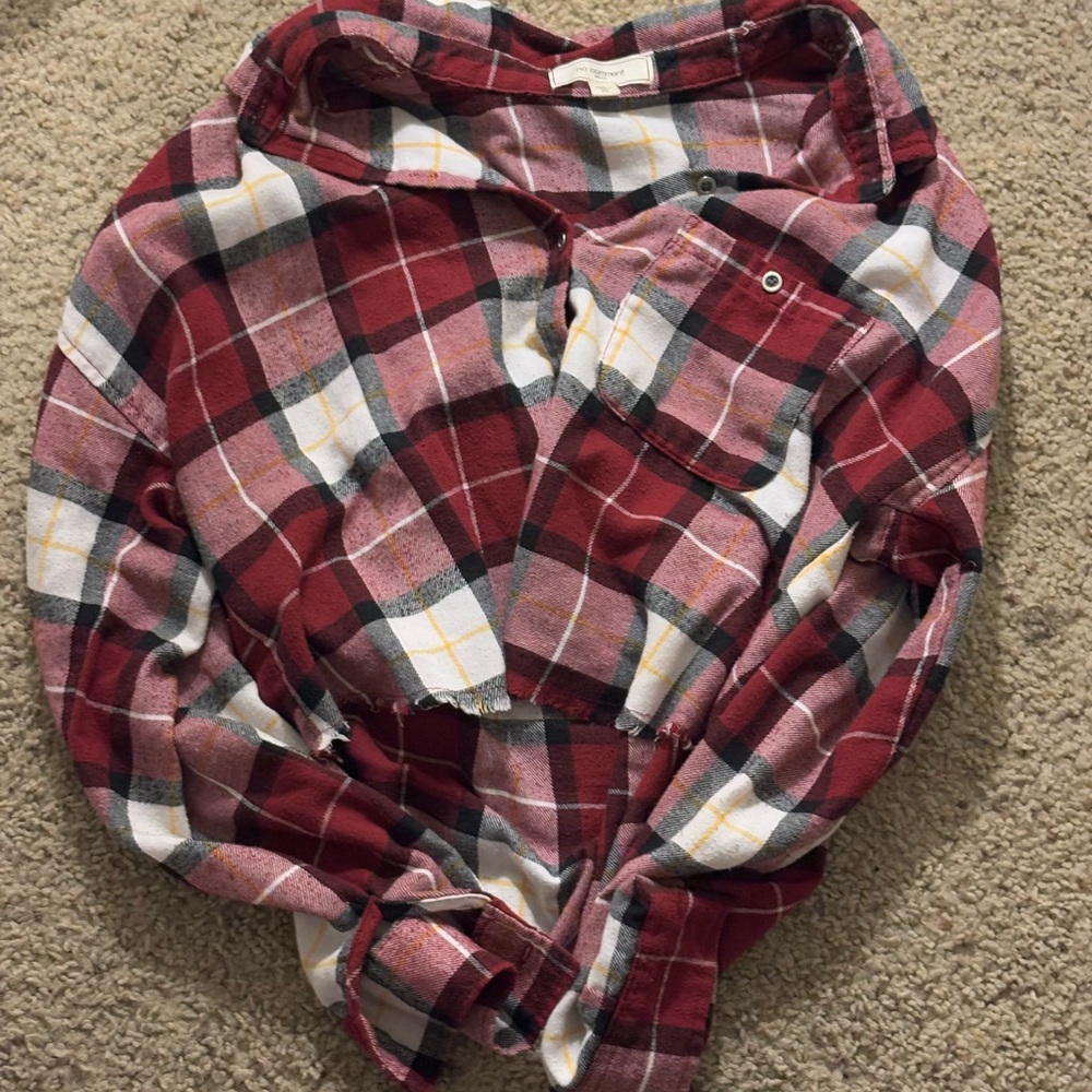 Women’s Red and White Plaid Cropped long Sleeves  Flannel Shirt